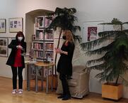 Malostranské čarodějky zavítaly do lounské knihovny
